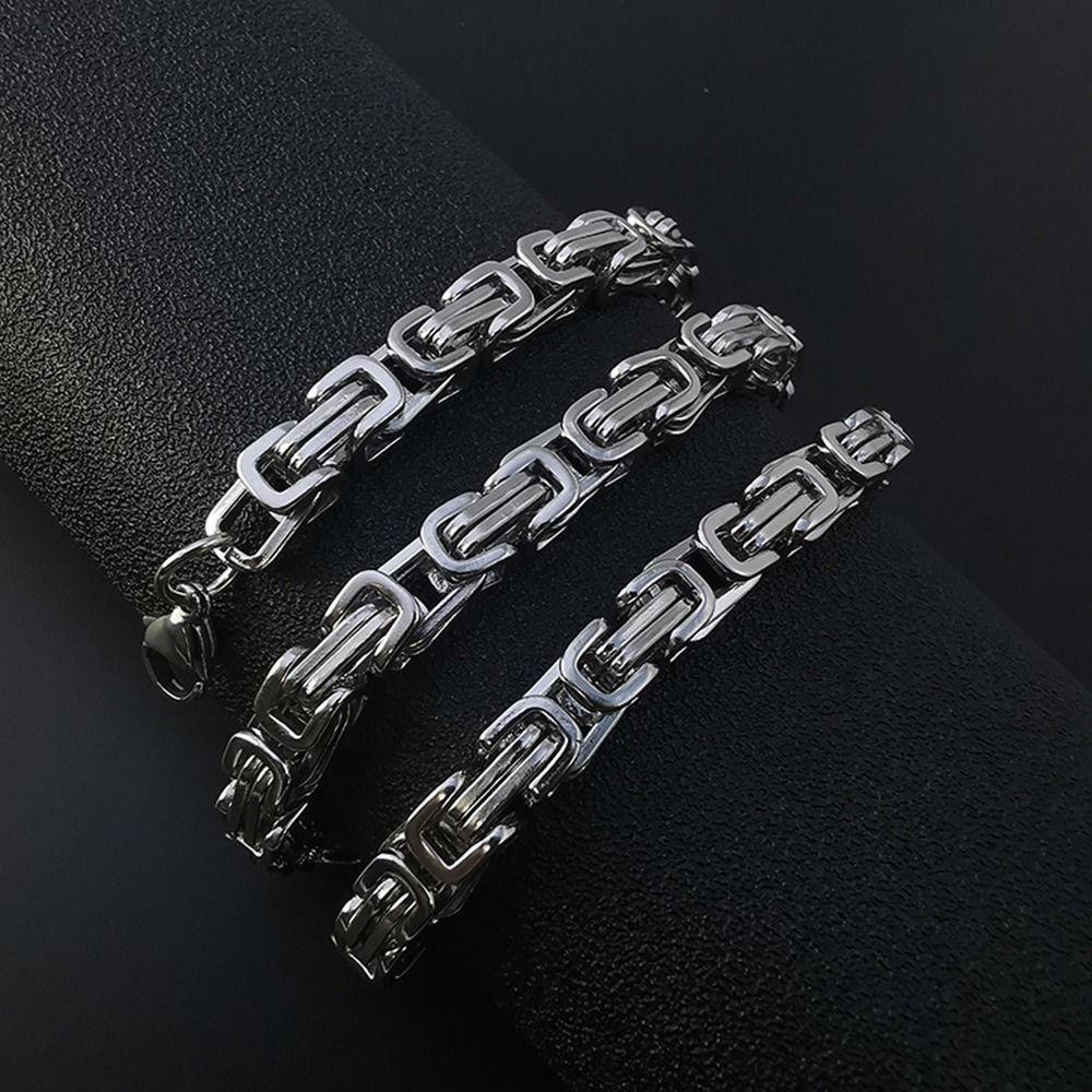 Kalung Choker Rantai Klavikula Bahan Titanium Steel Gaya Punk Hip-Hop Korea Untuk Pria