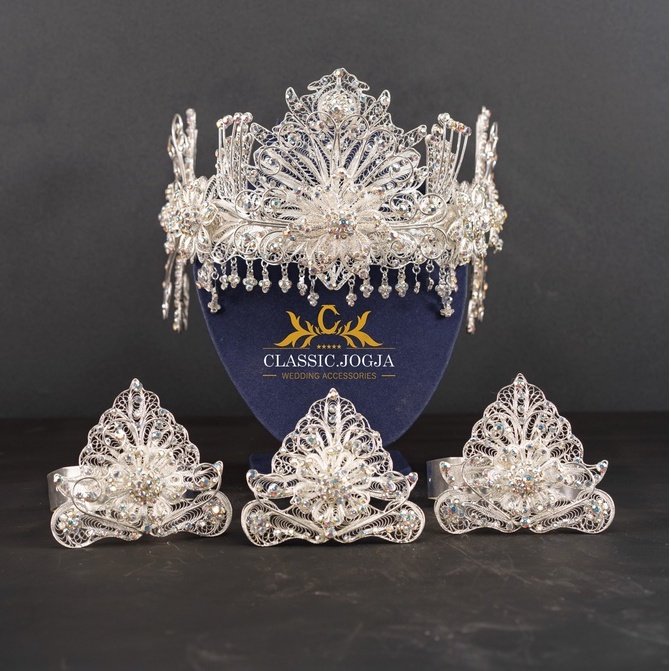 Siger Sunda Cabang 3 Trap Silver/mentul/Kembanggoyang/Rumbai/Juntai/set manten/siger sunda pengantin