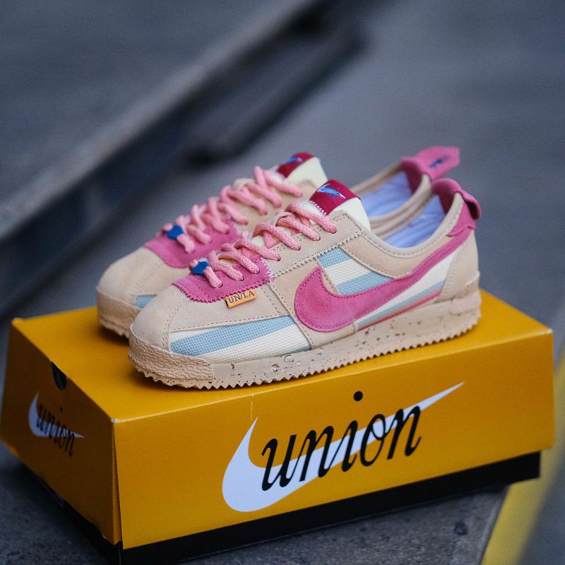 Nike cortez union tan biege pink