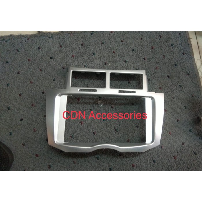 Panel Double Din Toyota Yaris 2008 - 2013 / Frame Audio Toyota Yaris