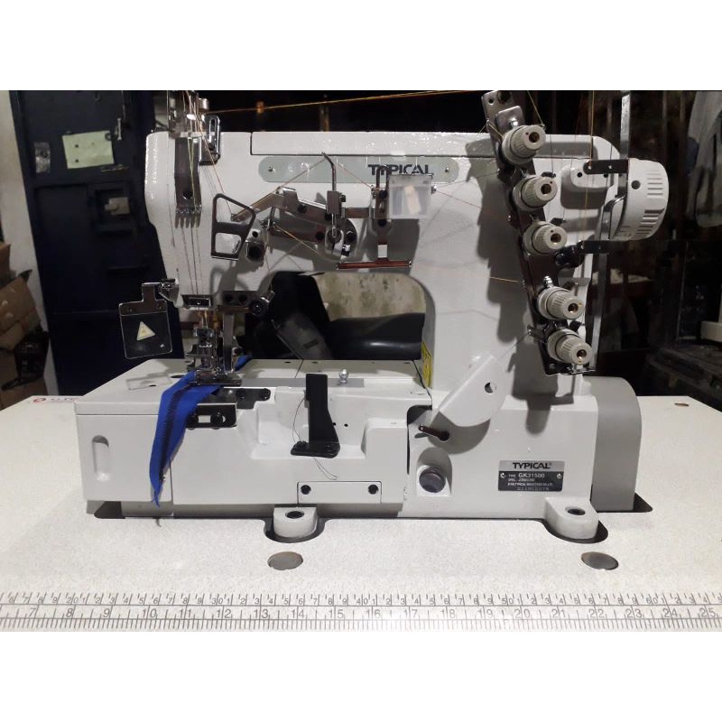 Mesin jahit Overdek Typical baru