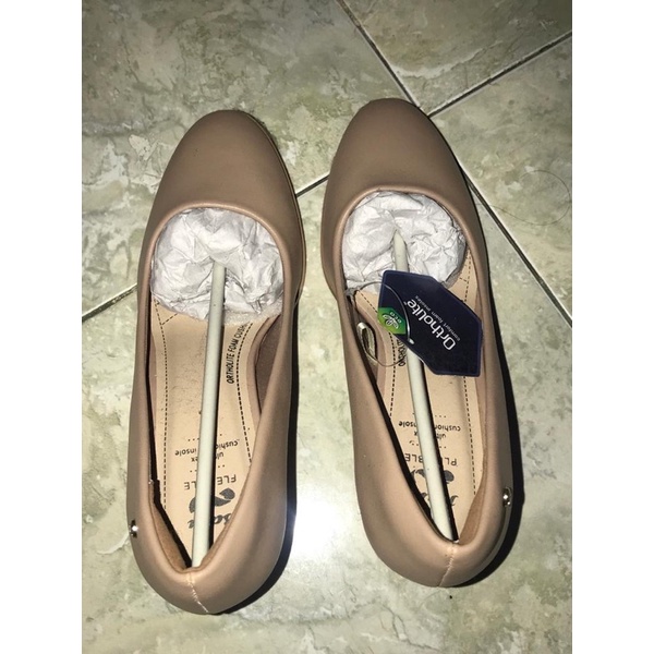 bata heels ortholite