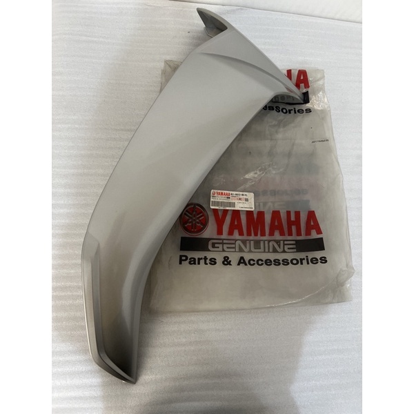 COD Leksil cover Legshield Sayap Luar Kanan YAMAHA Vega R New 2006 Silver ORIGINAL 4D7-F8312-00-P2 A