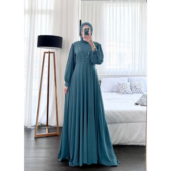 Yuvika Dress By Glamz