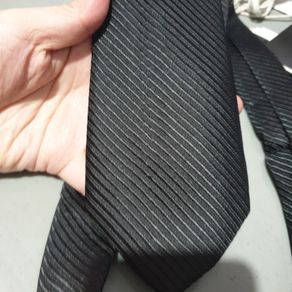 Lesta Langgeng - Dasi Formal Pria Kerja Kantor Warna Hitam Salur Bahan Kain Polyster one size