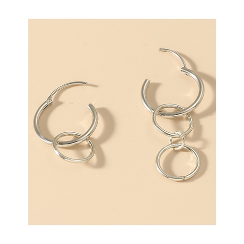 LRC Anting Tusuk Fashion Silver Stainless Steel Asymmetric V35586