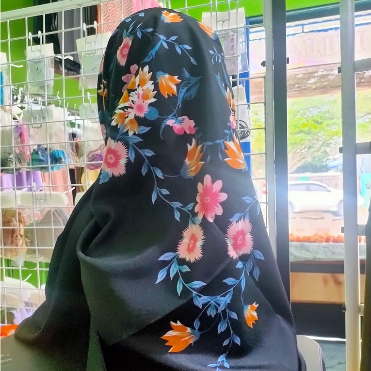 HIJAB JILBAB UMAMA SILK / SEGI EMPAT MOTIF