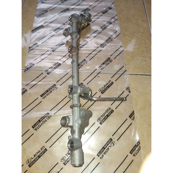 PIPA INJECTOR KOMPLIT VACUM TOYOTA DENSO INNOVA BENSIN ORI