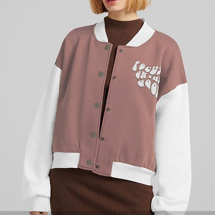 Jaket Crop Baseball Focus On The Good - Jaket Wanita - Varsity Style - allsize - Bahan Fleece tebal dan lembut