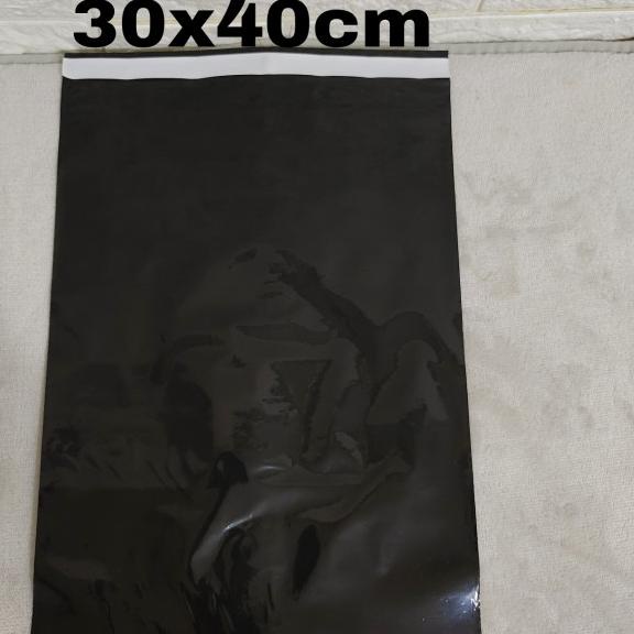 

Plastik polymailer plastik packing olshop lem pelekat permanent - Hitam semi glos, 25cmx40cm