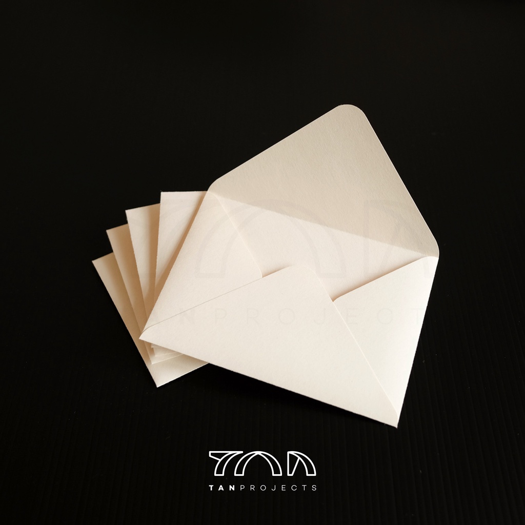 

1 set 5pcs Amplop Broken White / Broken White Envelopes uk 8.1x11.4cm