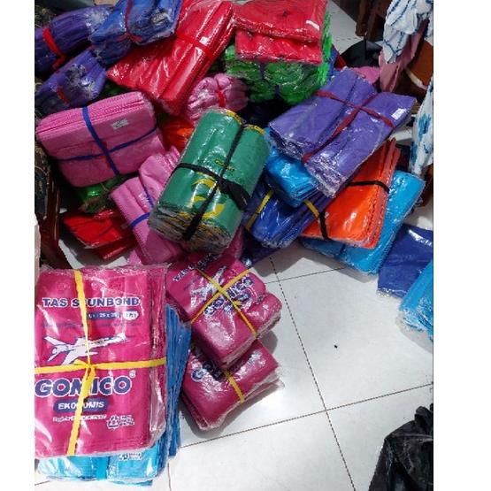 

Harga Promo tas hajatan goodiebag 30x40x8 isi 12pcs