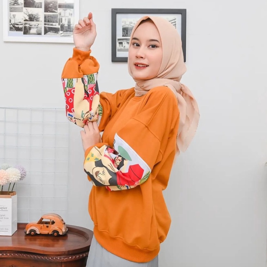 MVP - Woman Art Sweater - Sweater Basic Wanita