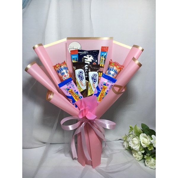 

Snack Buket / buket makanan (BACA DESKRIPSI SEBELUM ORDER) / Bouquet makanan murah bandung