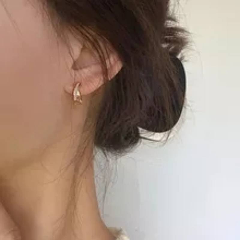 Anting Hoop Bentuk Salib Warna Emas Untuk Wanita