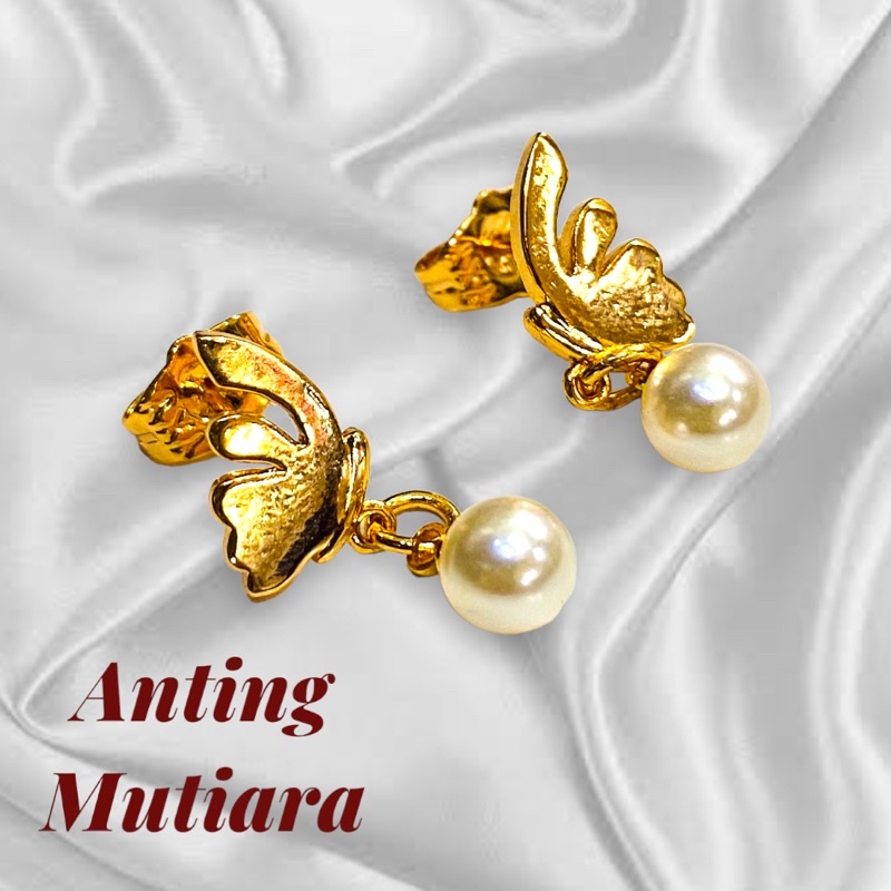 anting wanita //anting mutiara //anting tusuk //anting//giwang //perhiasan