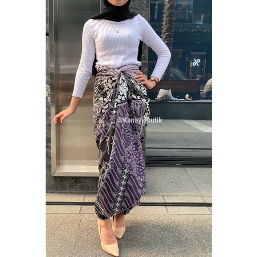 Rok lilit batik // Kain lilit bawahan kebaya free rong gesper // bawahan batik tradisional // rok lilit modern // kain batik // rok // rok lilit by kanaya.butik