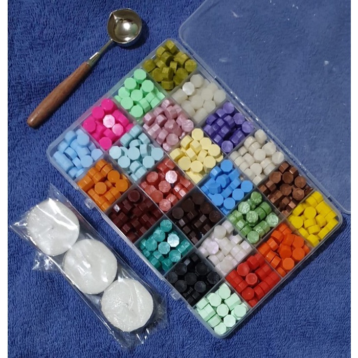 

Dijual Oticle Set Octagon Sealing Wax Beads - Set 1Box Wax+Spoon+Candle Bergaransi