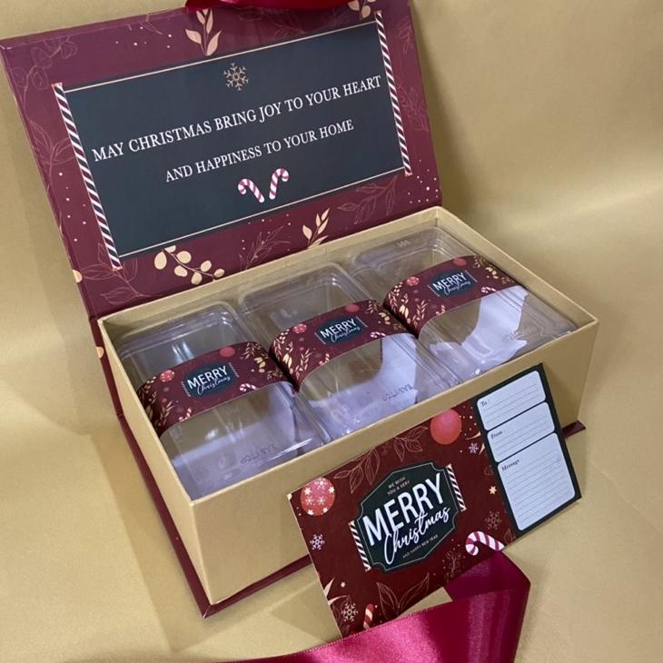 

FREE ONGKIR!Gift Box natal/ Box Kue Kering / kotak kue christmas / Hardbox hampers natal|SQ4