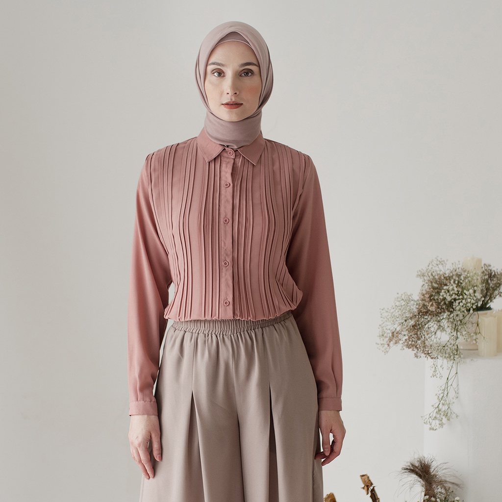 Kaluna by Aska Label - Atasan wanita kemeja plisket lengan panjang dengan manset warna abu taupe, pink mauve, hitam black