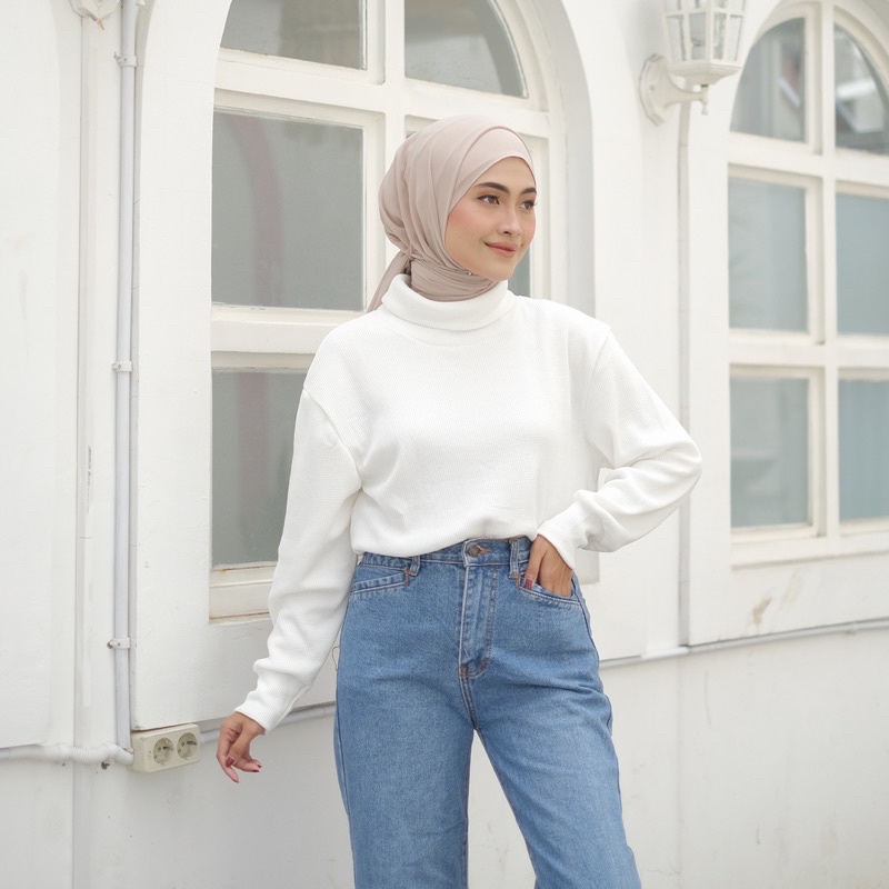 Kaos Turtleneck Kerah Tinggi Fisy
