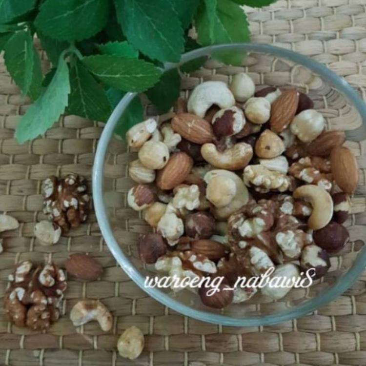 

TrxZz6Z0--MixNut / kacang campur (almond, mede, hazlenut, walnut) 50gr