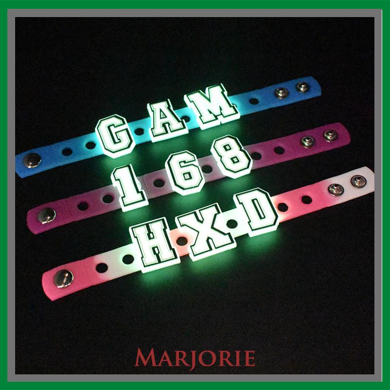 Charms Crocs Gelang Tangan Glow in The Dark Desain Dapat dilepas sandal shoe Gesper  Sepatu Tulisan Untuk Pesta / Hadiah DIY decorate sepatu-MJD