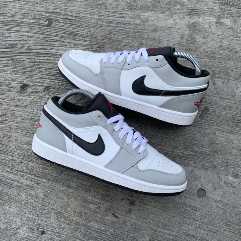 Nike Air Jordan 1 Low Smoke Grey - Second