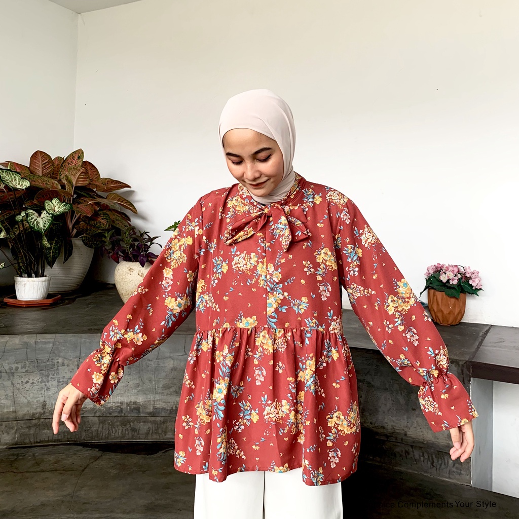 Qyara Blouse Atasan Wanita Motif Bunga By Mahyra