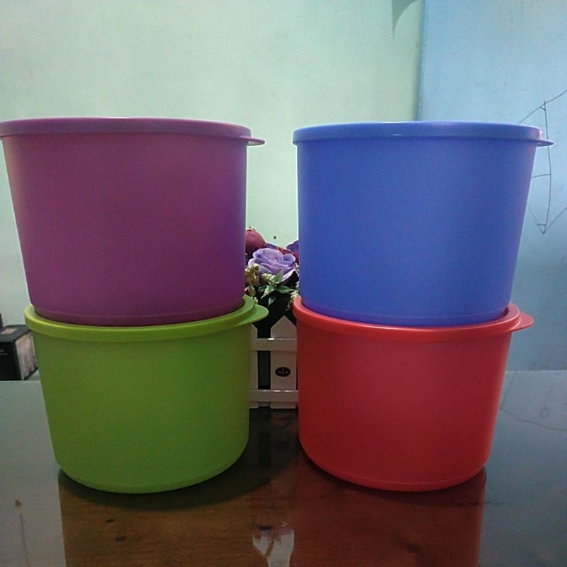 toples tropical round tuperware 2,1 liter ecer