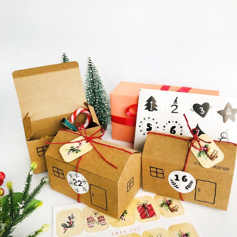 

24set paper box natal stiker hand tag tali / paper box candy coklat cake / kantong kemasan natal