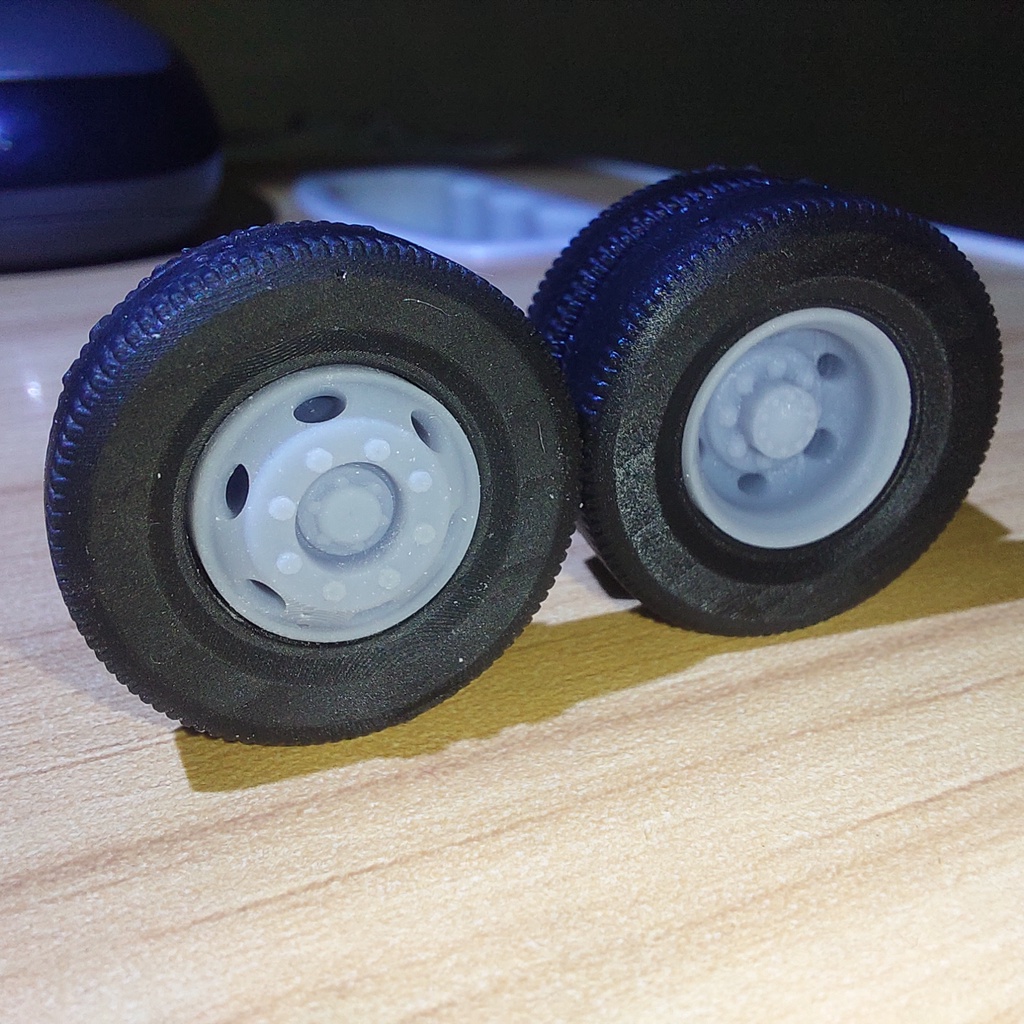 ban / roda miniatur bus HINO skala 1:50