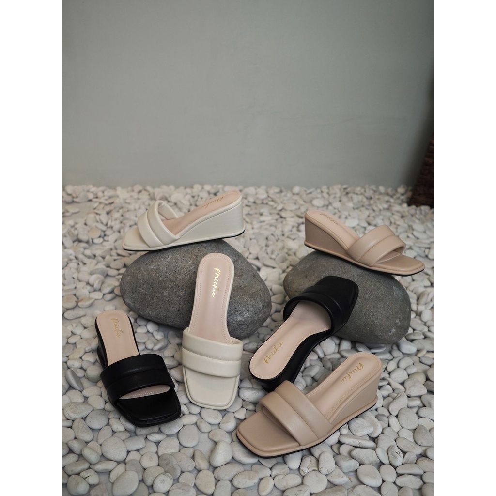 Luna Wedges Sandals