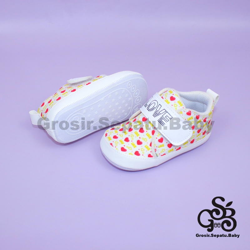 Prewalker - Sepatu Bayi - Baby Shoes | 2-12 bulan | motif LOVE Putih ringan &amp; fleksibel