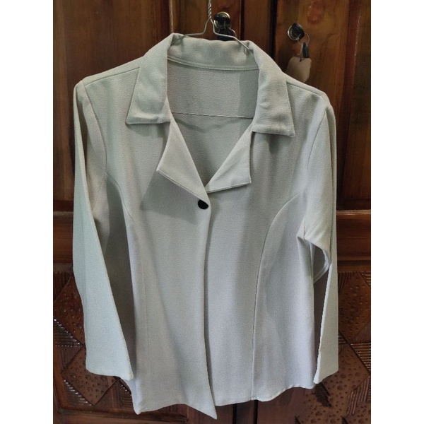 Blezer putih (Preloved)