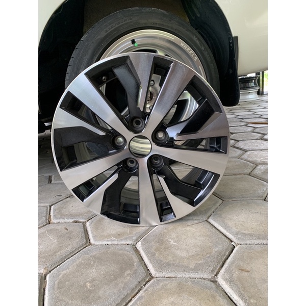 velg oem nissan livina VL