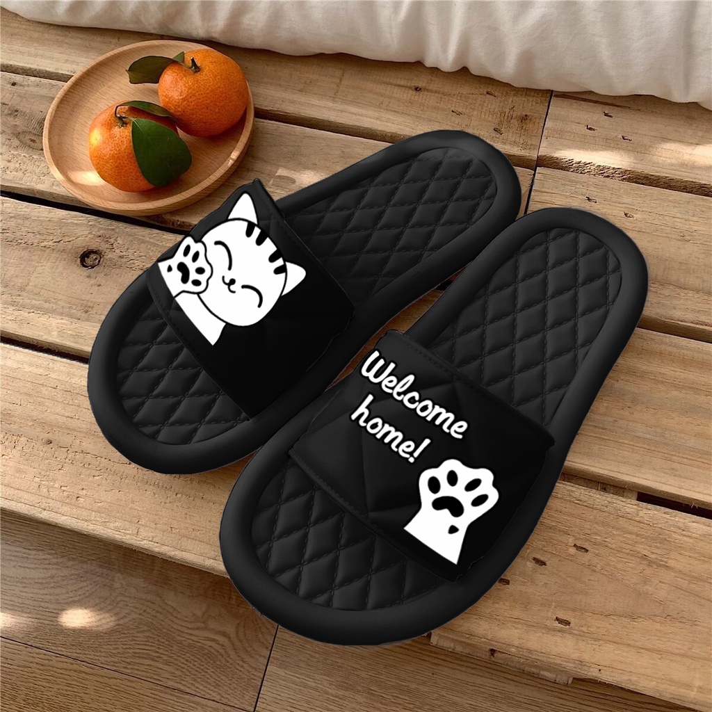 SANDAL KOKOP WANITA MOTIF BEAR | SENDAL KOKOP TERBARU DEWASA MOTIF EMBOS UNIK SELOP-CAT HITAM