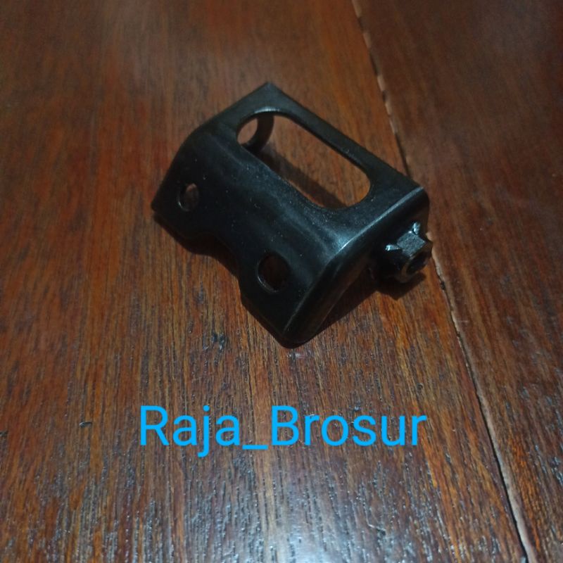 Hinge Seat/Besi Plat Engsel Jok Depan Only Honda Supra X 125 Helm in Karburator Karbu/Supra X125 Hel