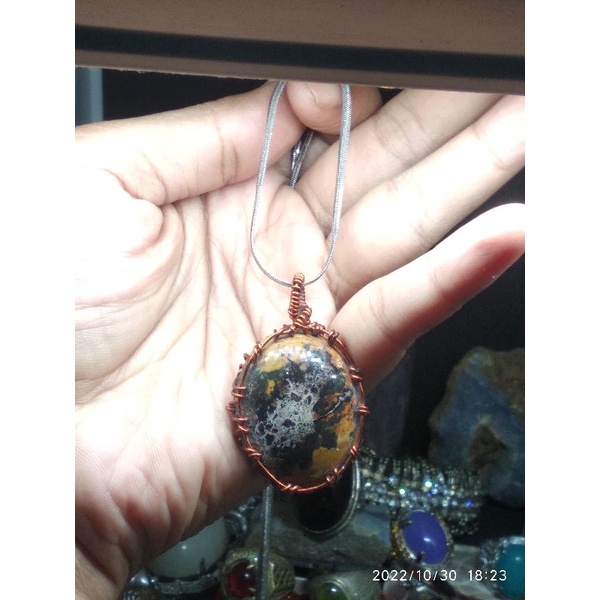 Pictorial Agate Pancawarna Motif Burung Hantu