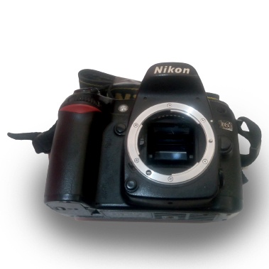 Kamera DSLR Nikon D80 Bekas