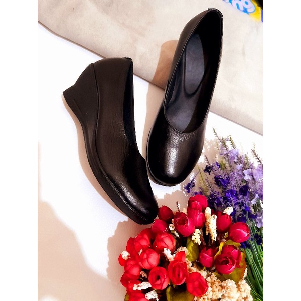 sepatu bhayangkari/sepatu wedges