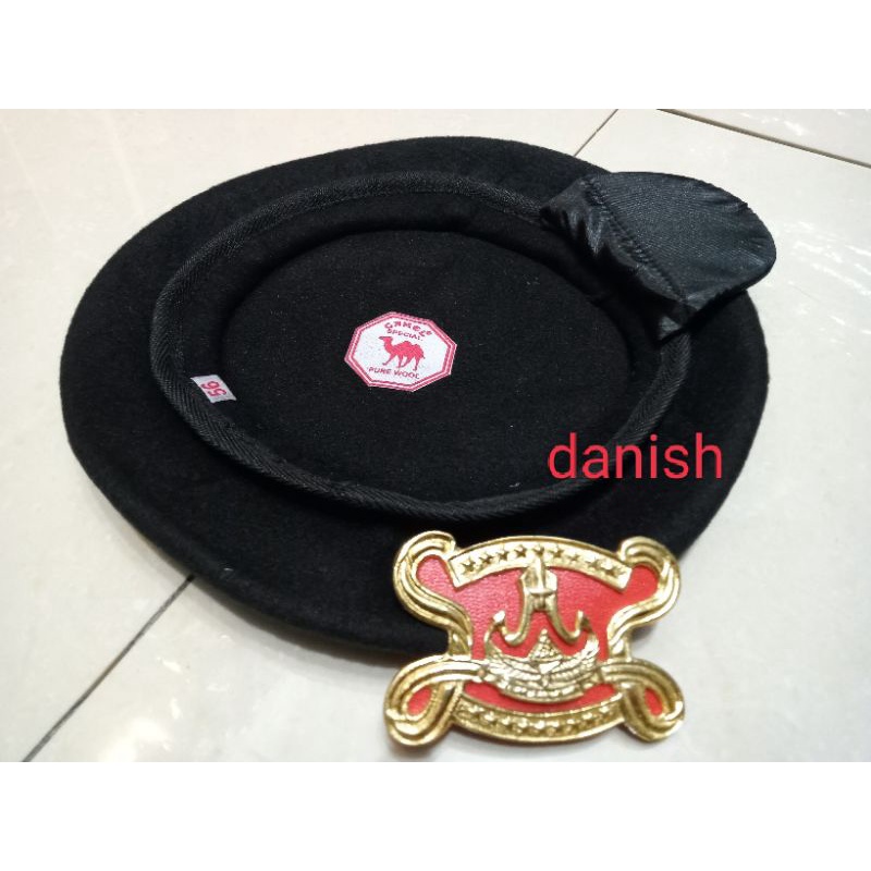 BARET CAMEL BANSER PLUS EMBLEM