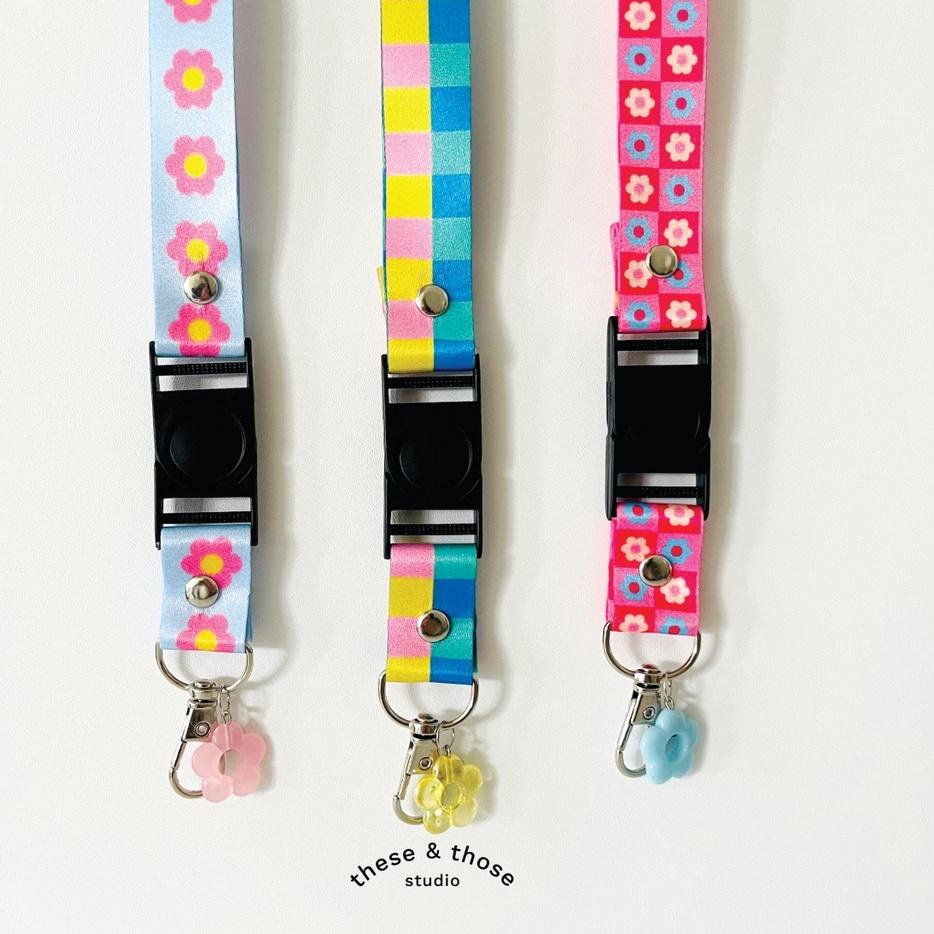 

Dijamin Senang THESETHOSE - Weekend Treats - Lanyard with card holder