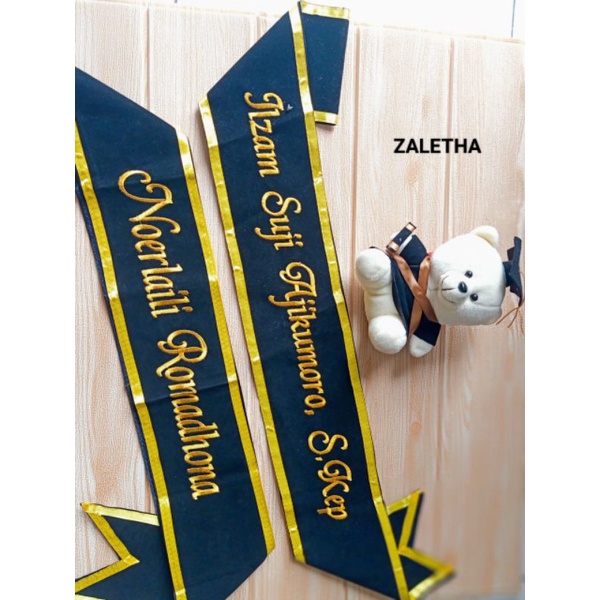 Selempang wisuda selendang wisuda bludru pita satin, selempang wisuda murah, bordir komputer