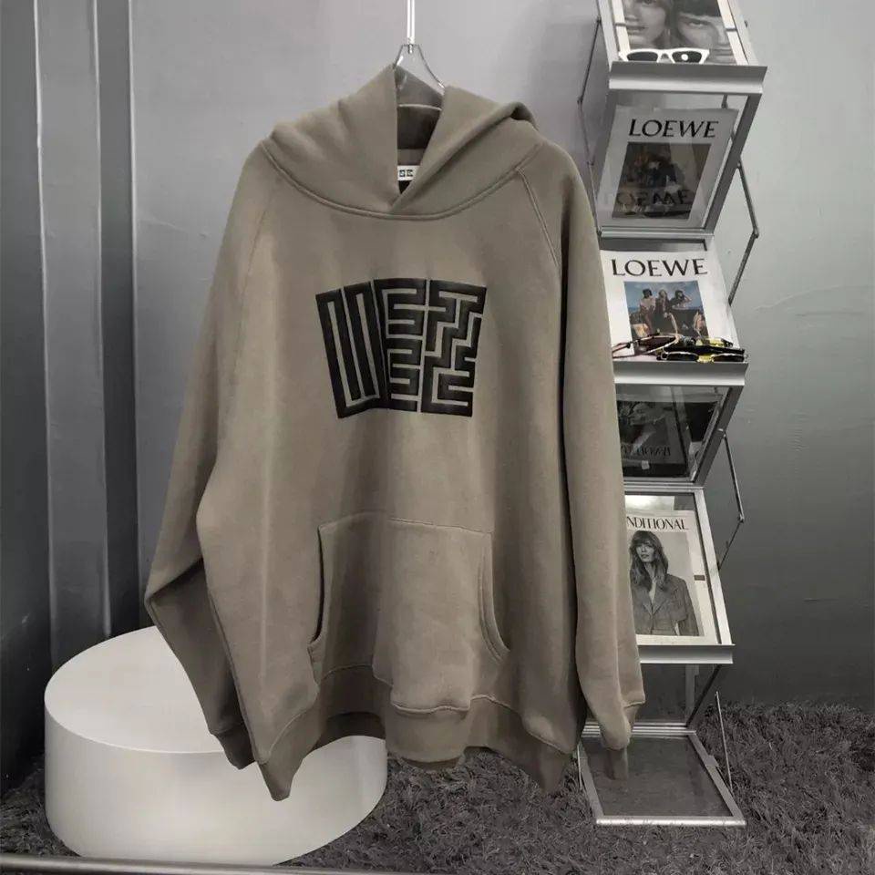 FEMALE Hoodie Sweater Oversize Pria Wanita Outerwear Jacket Korean Look Style Kekinian OOTD Casual Fashion Terkini