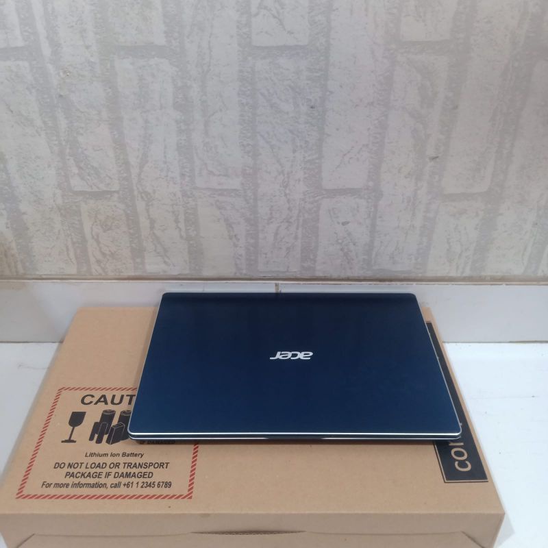 Laptop Acer Swift 3 SF314-56G Cor i7-8565U Ram 8GB/HDD 1TB NVDIA GEFORCE MX150 FHD IPS BODY SLIM DESAIN