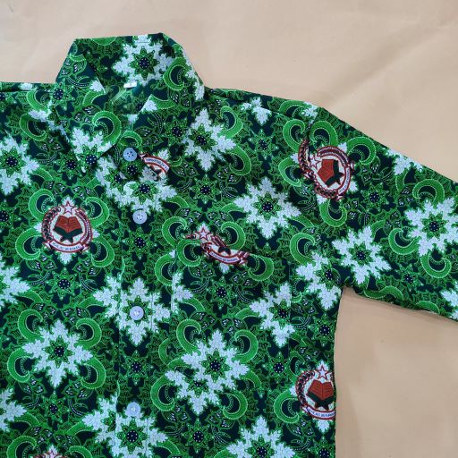 BAJU BATIK MI HIJAU LENGAN PANJANG UNISEX LAKI / PEREMPUAN KELAS 1-6 MI