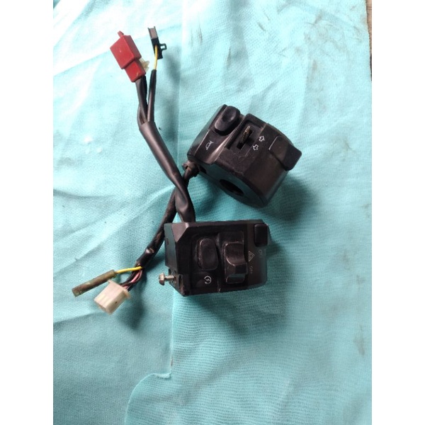 holder saklar kanan kiri Yamaha lexi 125 original