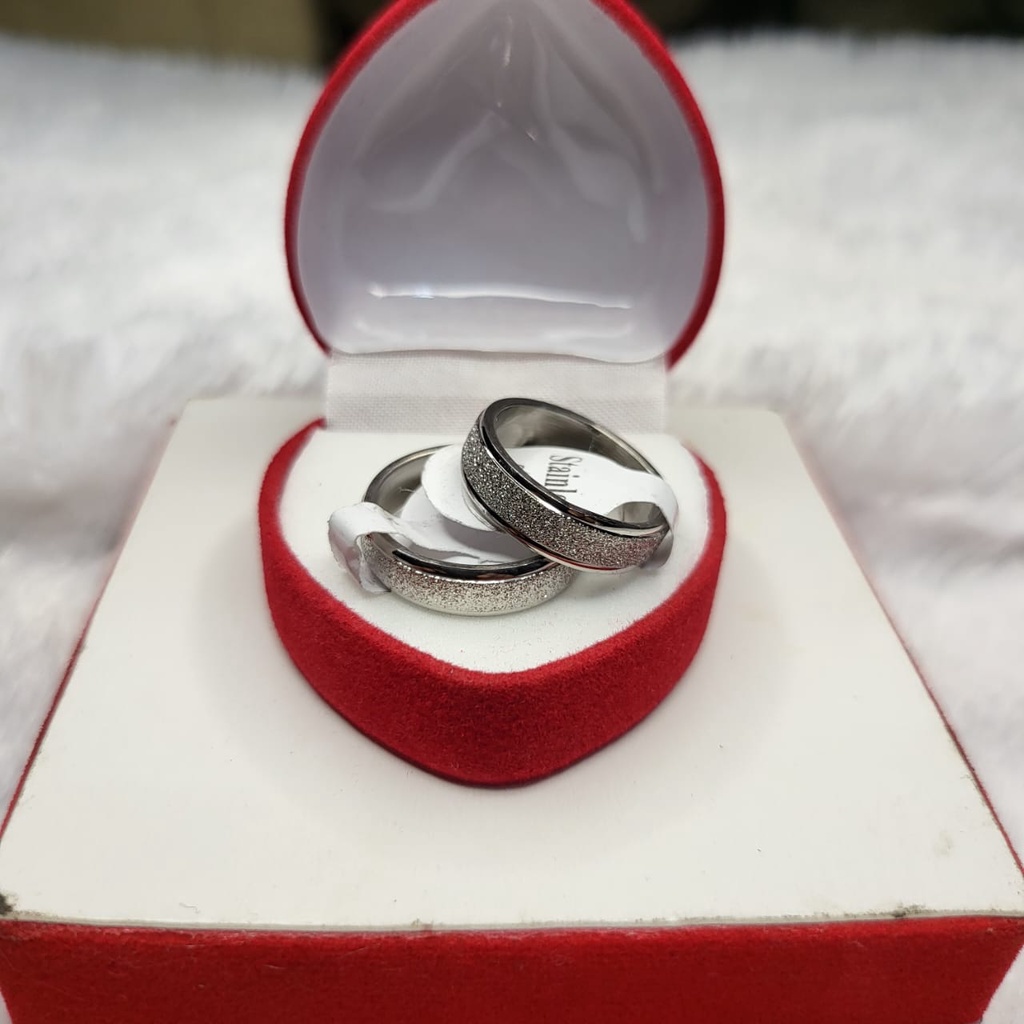 ( COD ) Cincin Pria Wanita Titanium Pasir Polos Gold couple + kotak