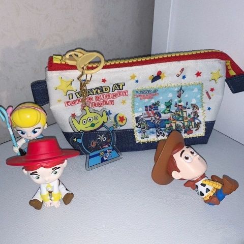 ₪▣Ceruk kotak pensil Sera tidak mengenai kotak alat tulis Toy Story siswa perempuan sederhana berkapasitas besar yang sederhana dan bernilai tinggi